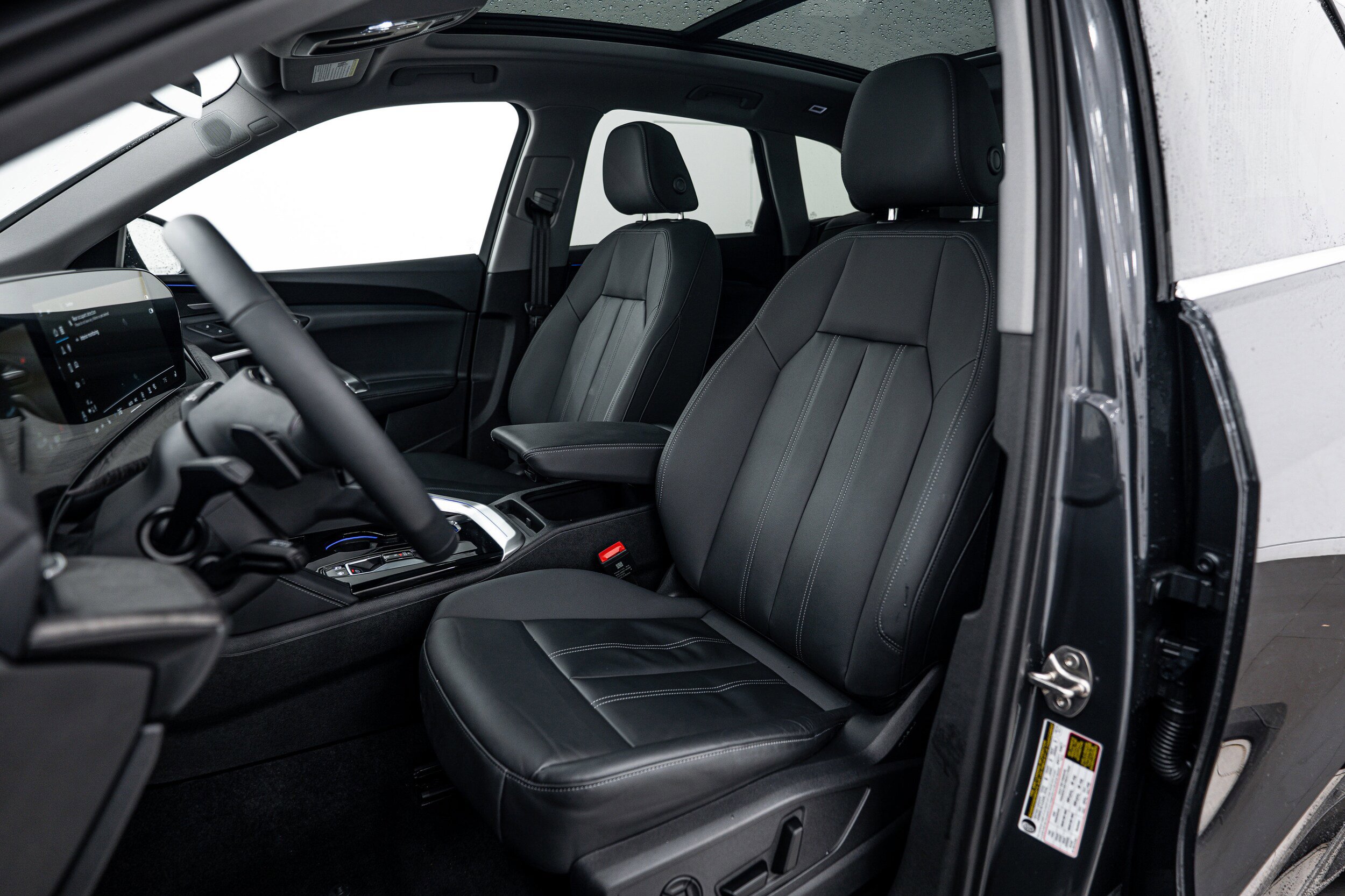 Certified 2025 Audi Q5 Premium Plus w/ Premium Plus AWD/4WD image 15