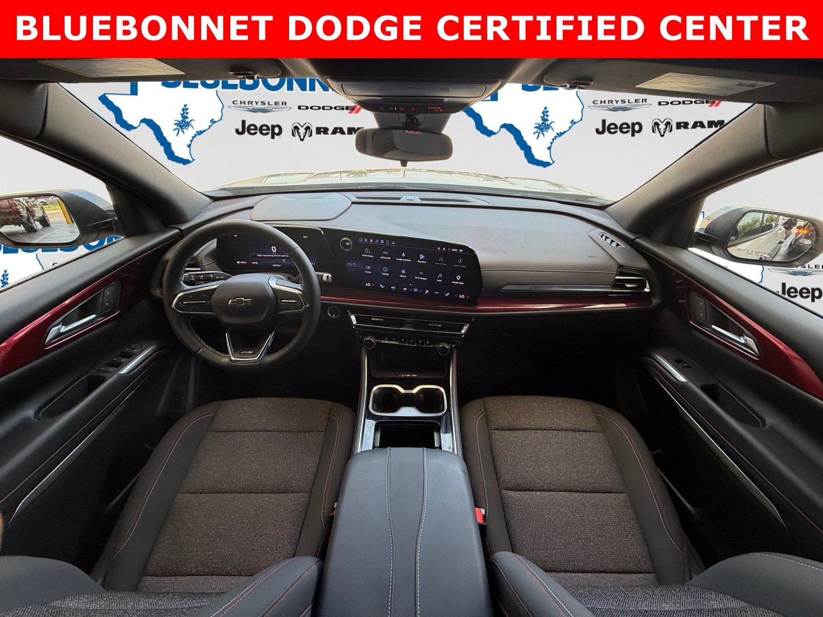 Used 2024 Chevrolet Traverse Z71 AWD/4WD image 12