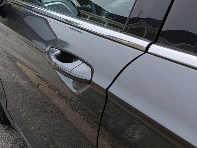 Used 2020 Ford Fusion SE FWD image 14