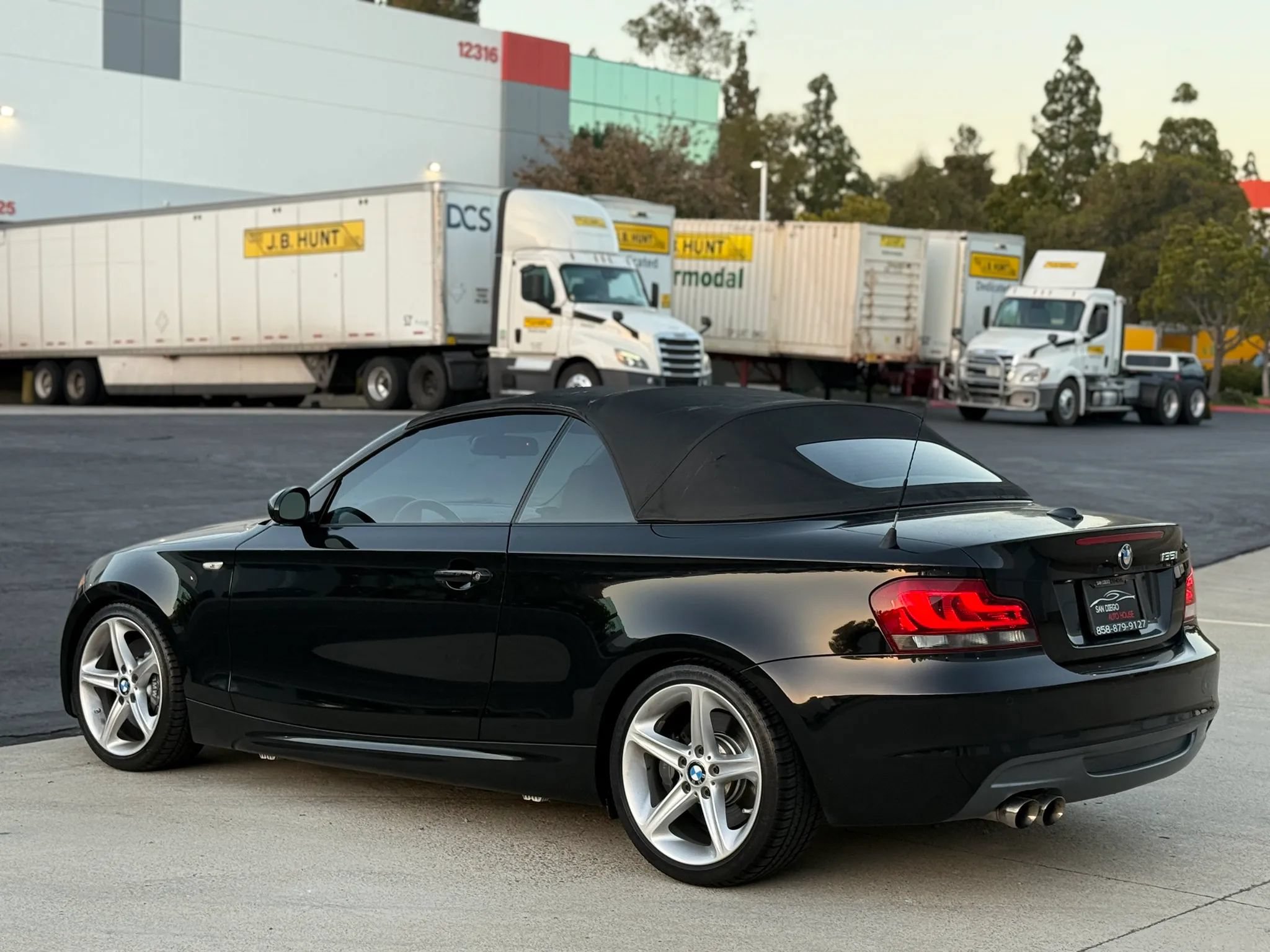 Used 2009 BMW 135i Convertible RWD image 28