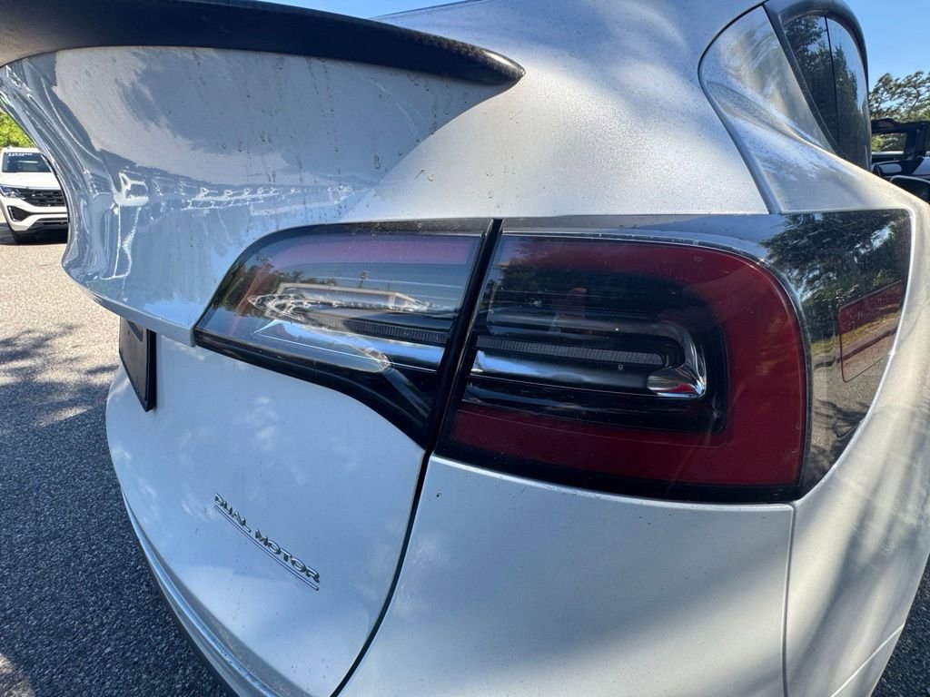 Used 2022 Tesla Model Y Performance image 9