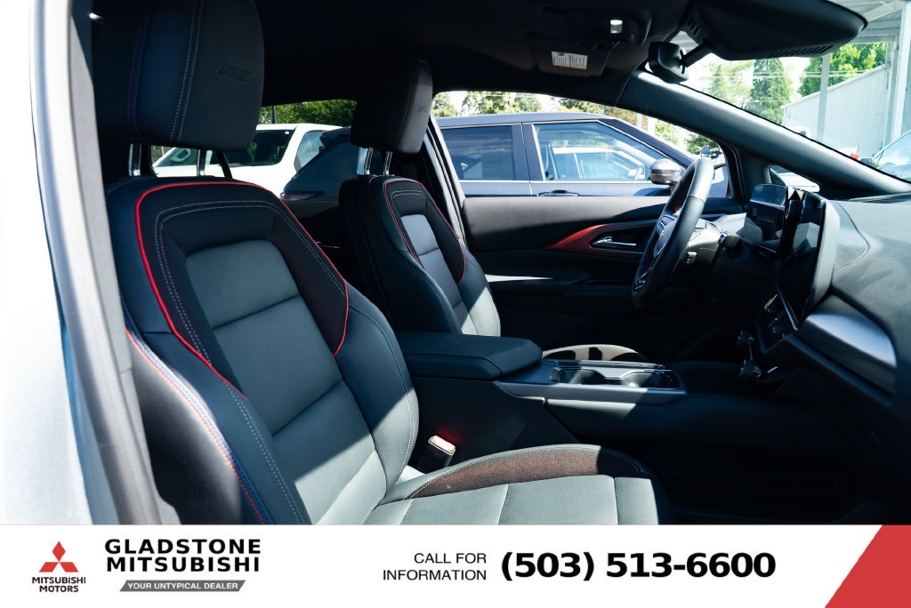 Used 2024 Chevrolet Equinox EV RS FWD image 24