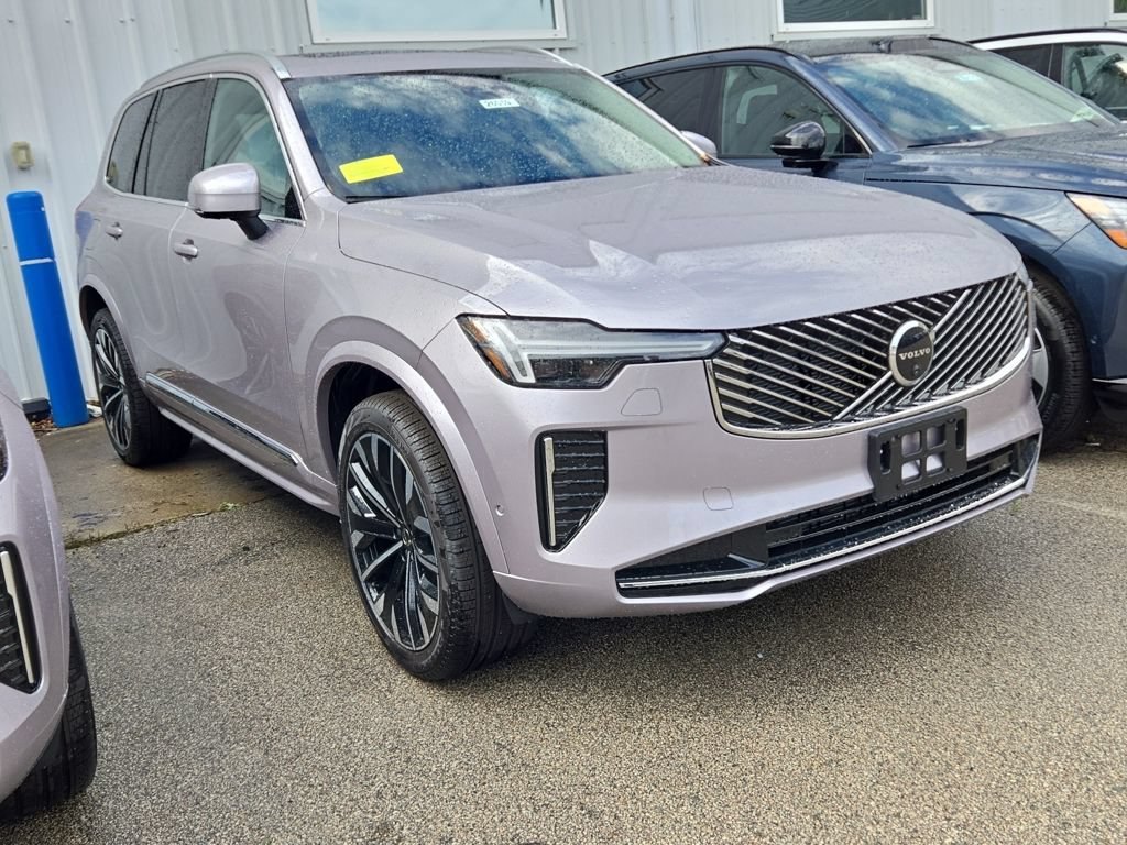 New 2026 Volvo XC90 B5 Plus w/ Protection Package AWD/4WD image 2