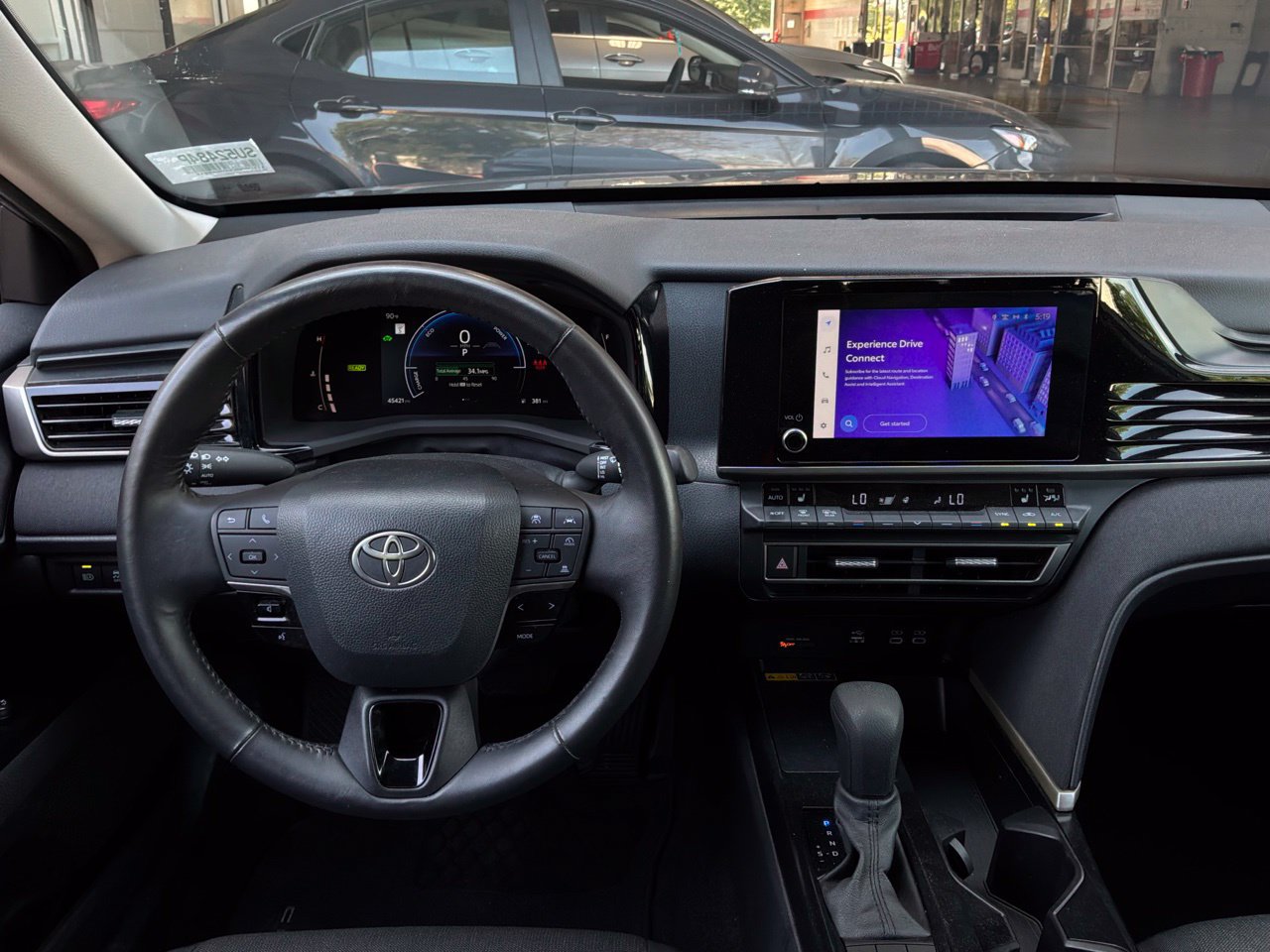 Used 2025 Toyota Camry LE w/ Convenience Package AWD/4WD image 9