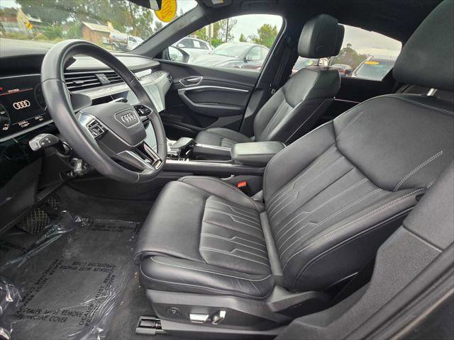 Used 2024 Audi Q8 e-tron Prestige w/ Prestige Package image 27