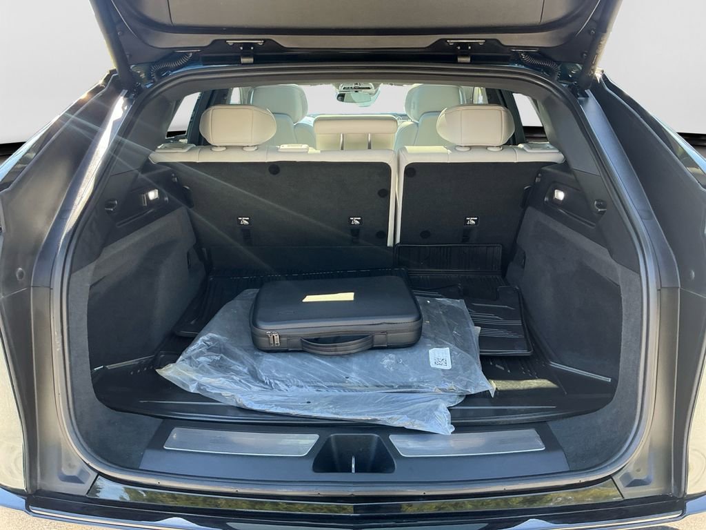 Used 2024 Cadillac Lyriq Sport w/ LPO, Floor Liner Package AWD/4WD image 17