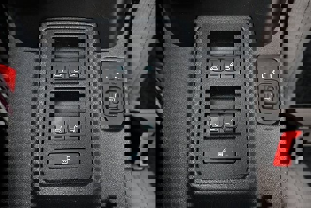 Used 2023 Ford Bronco Wildtrak image 40