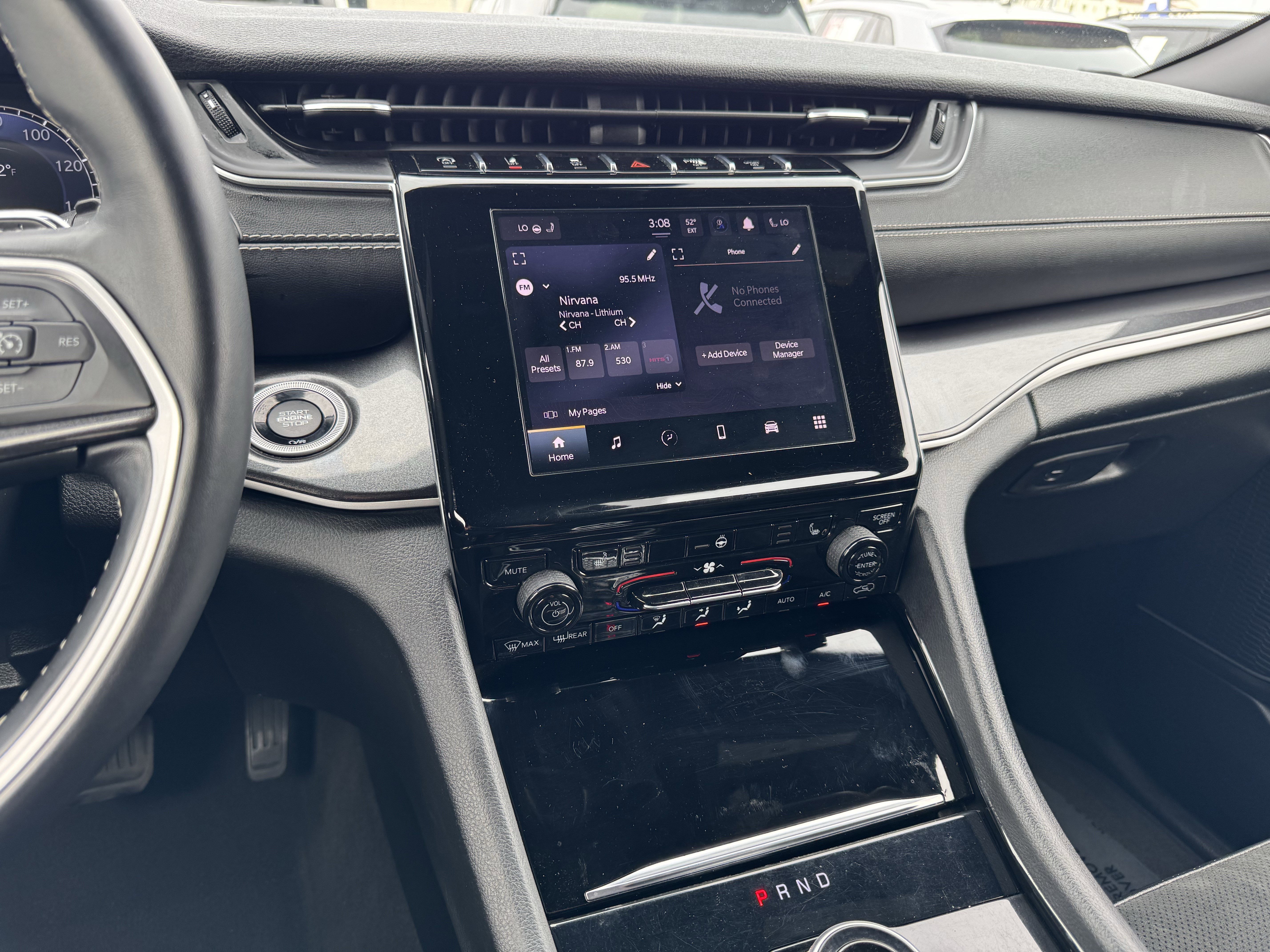 Used 2021 Jeep Grand Cherokee L Laredo image 25