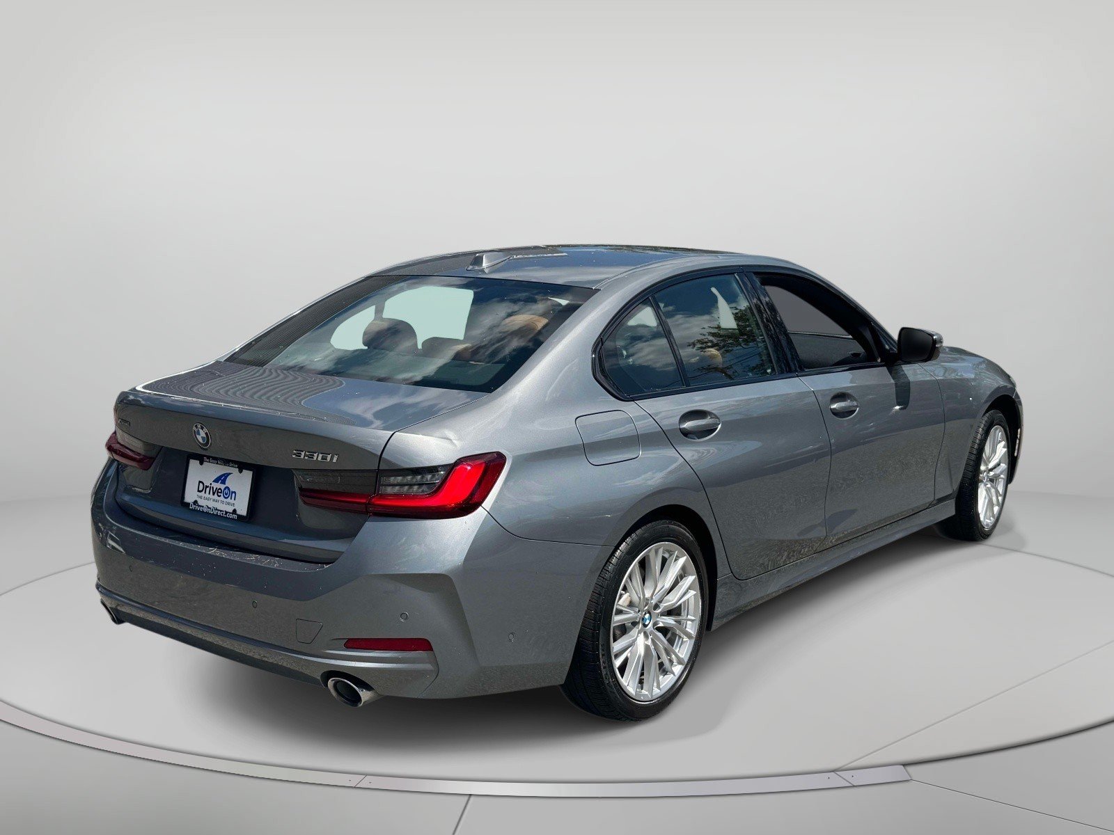 Used 2023 BMW 330i xDrive Sedan w/ Premium Package AWD/4WD image 7