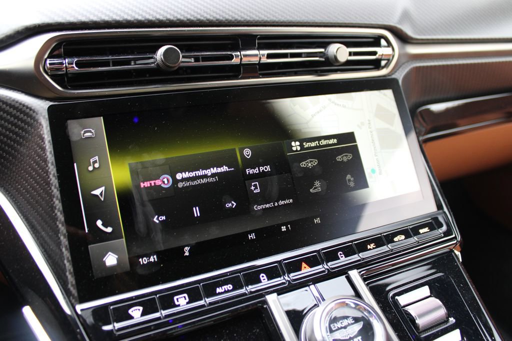 New 2026 Aston Martin V8 Vantage Convertible image 16