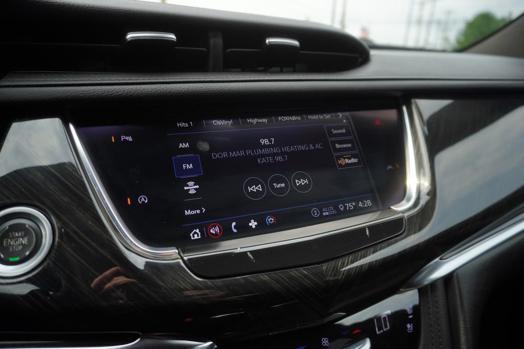 Used 2020 Cadillac XT6 Premium Luxury AWD/4WD image 16