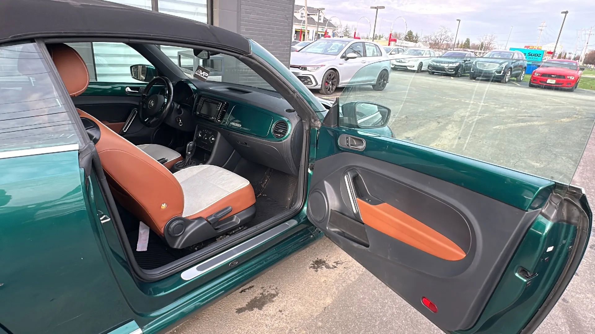 Used 2017 Volkswagen Beetle 1.8T Classic image 15