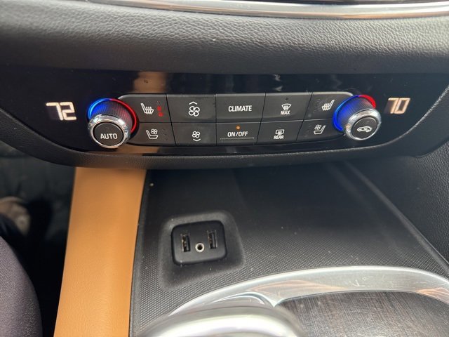 Used 2019 Buick Enclave Premium w/ Experience Buick Package image 28