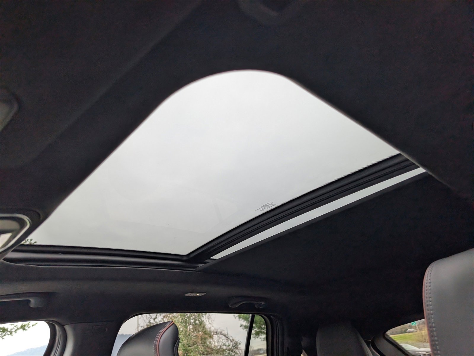 Used 2024 Jeep Wagoneer Launch Edition image 7