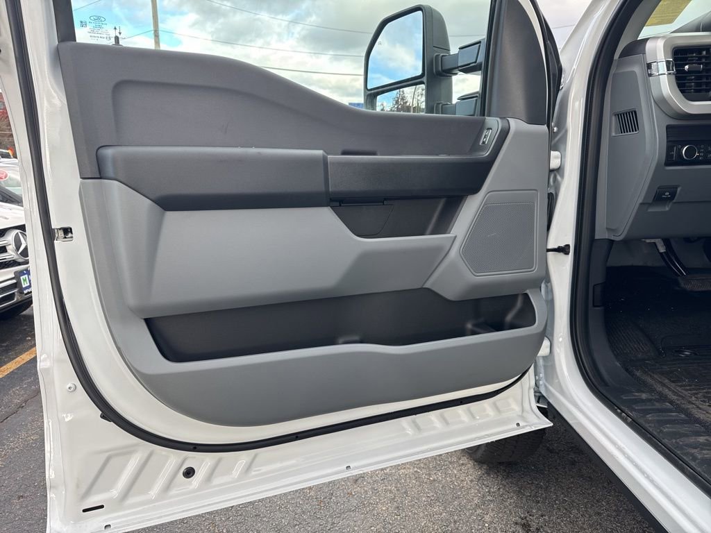 New 2026 Ford F250 XL w/ Snow Plow Prep Package image 10