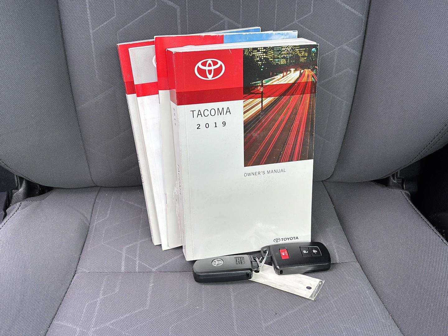 Used 2019 Toyota Tacoma TRD Off-Road AWD/4WD image 23