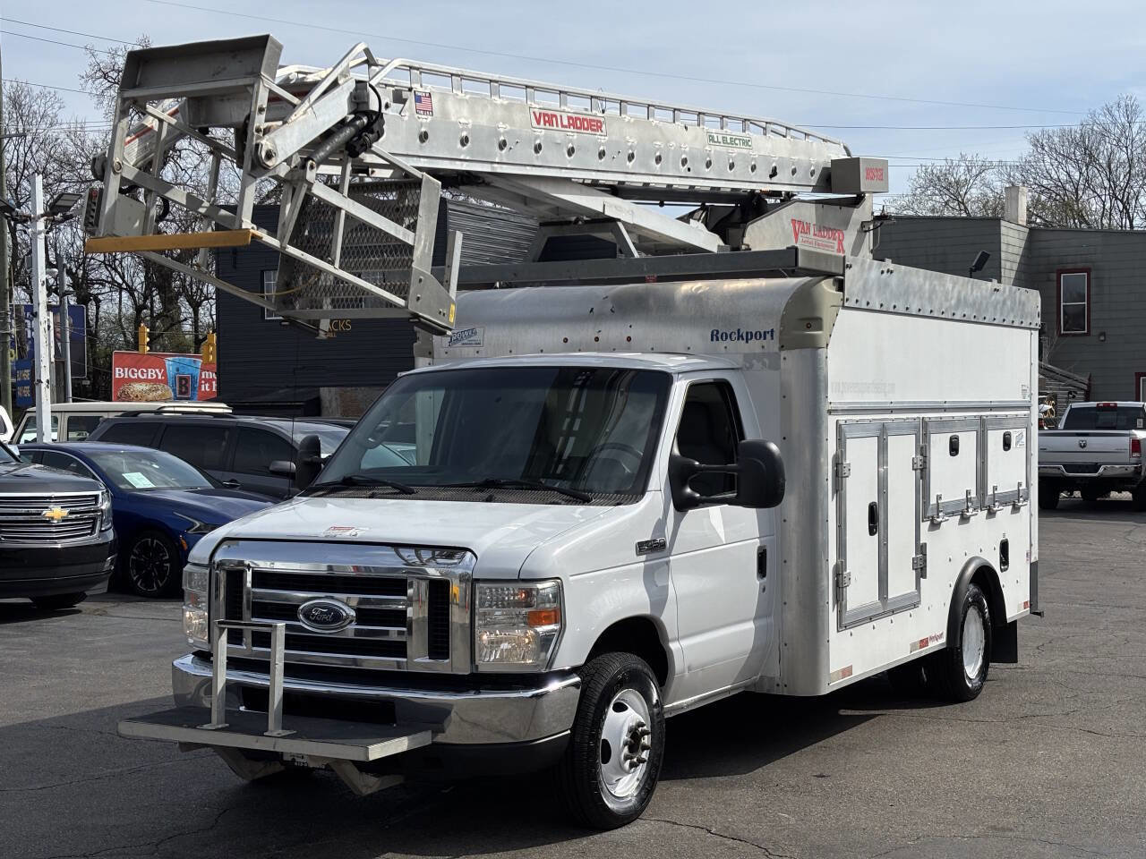 Used 2016 Ford E-450 and Econoline 450 Super Duty w/ Power Windows & Locks Group image 4