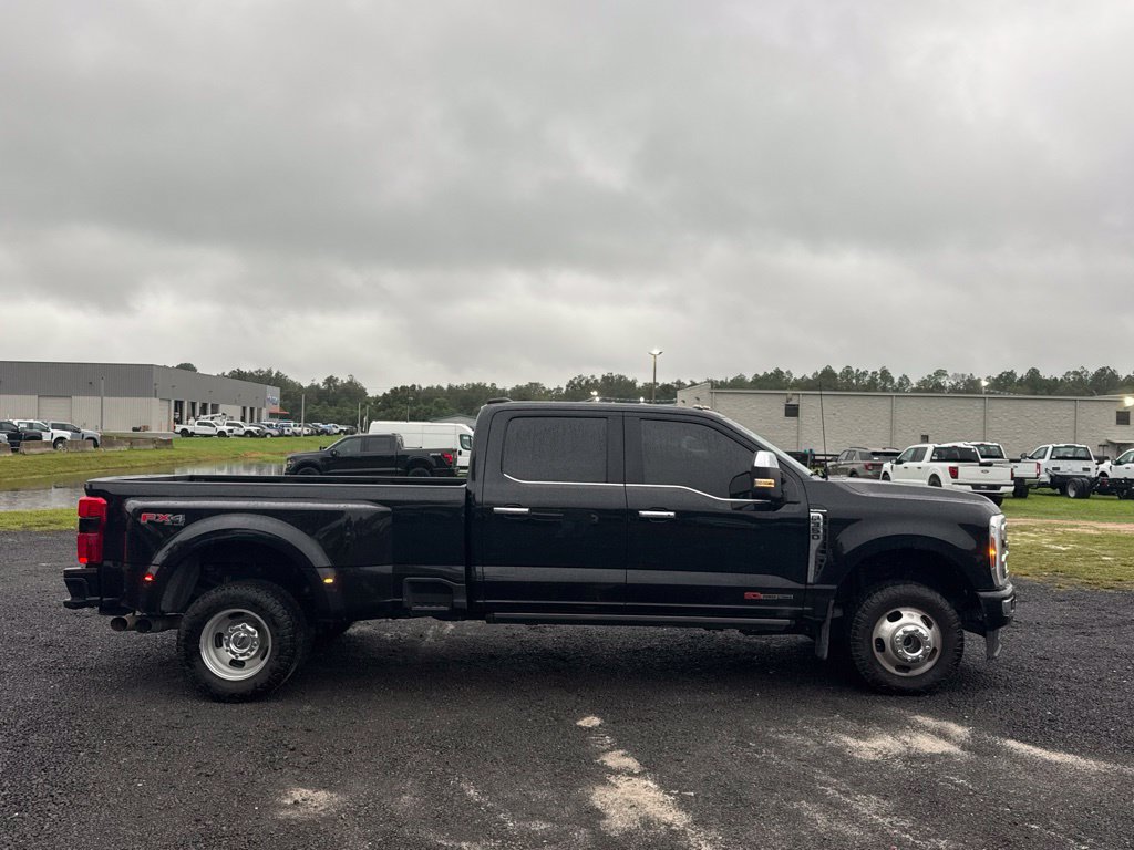 Used 2024 Ford F350 Platinum AWD/4WD image 7