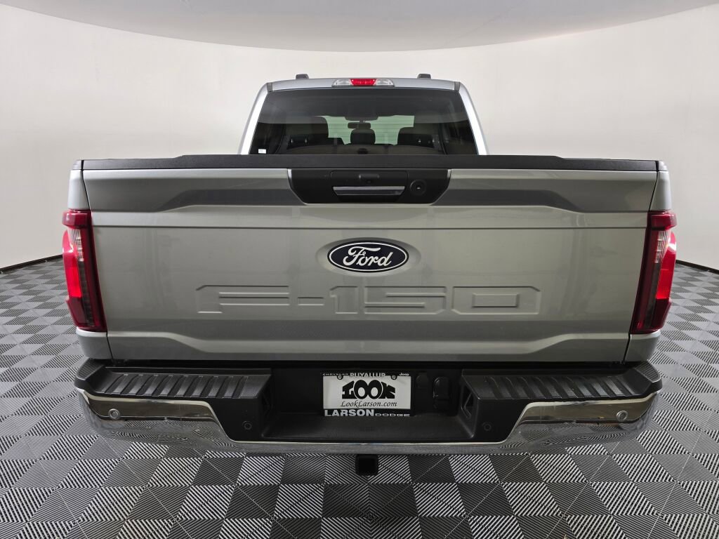 Used 2024 Ford F150 XLT w/ Tow/Haul Package image 4