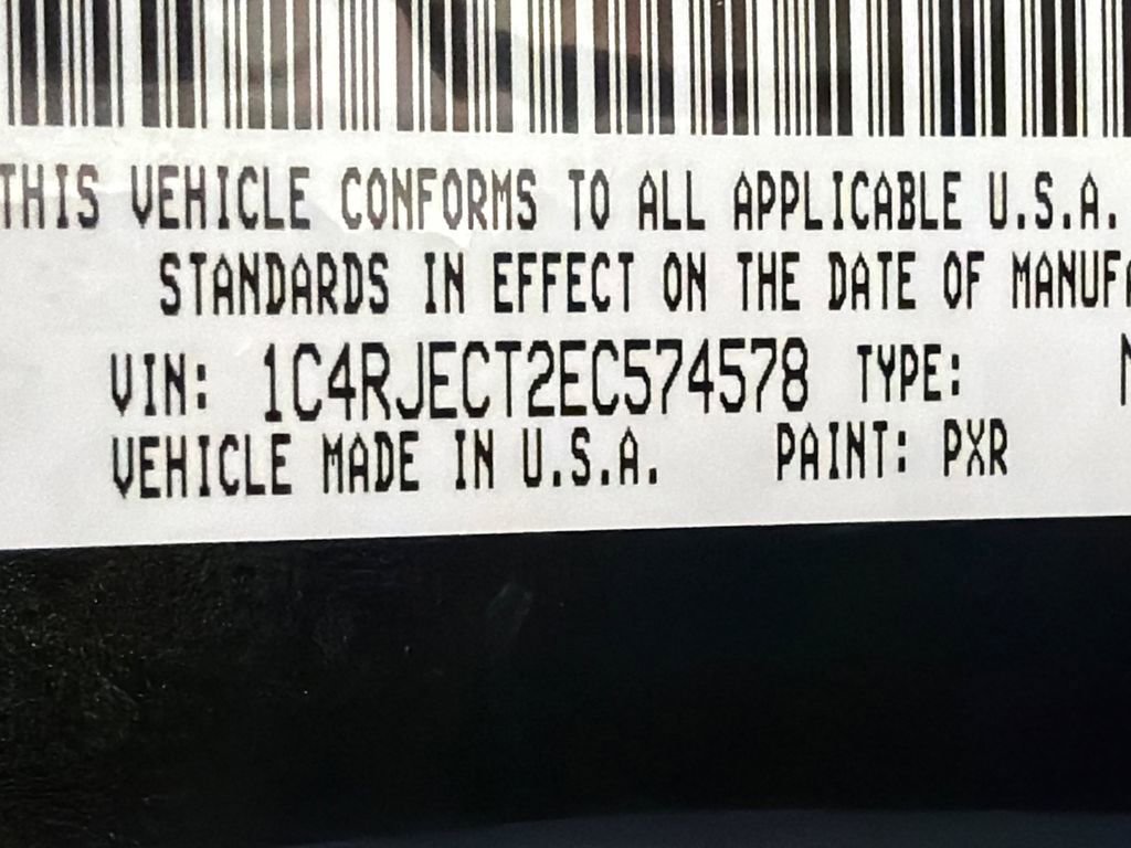 Used 2014 Jeep Grand Cherokee Overland w/ Advanced Technology Group image 34