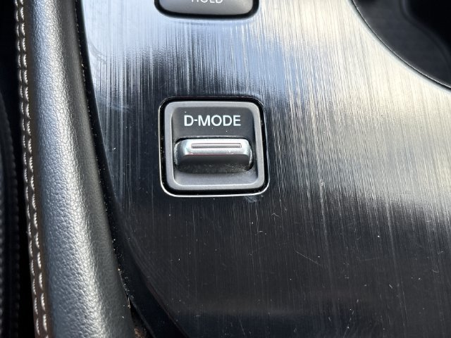 Certified 2021 Nissan Rogue Platinum FWD image 10