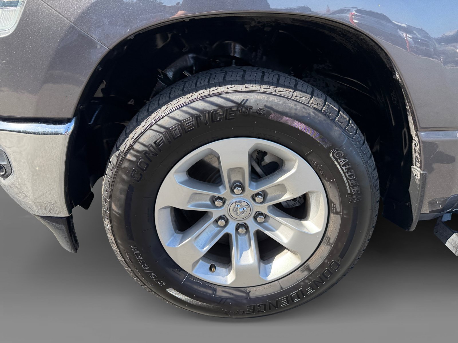 Used 2023 RAM 1500 Laramie AWD/4WD image 9