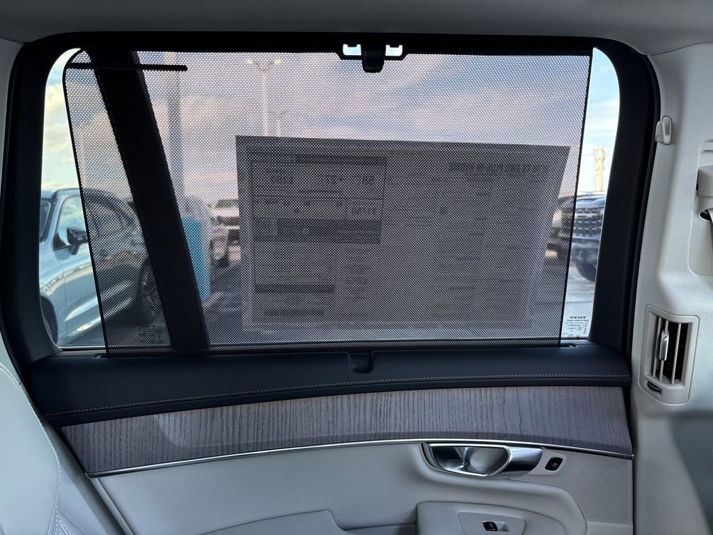 New 2026 Volvo XC90 T8 Ultra w/ Protection Package Premier image 16