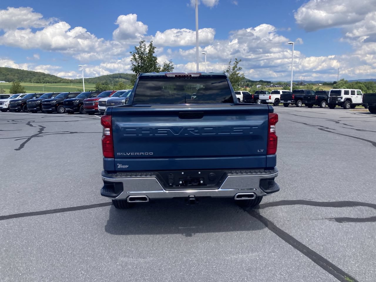 New 2024 Chevrolet Silverado 1500 LT w/ Z71 Off-Road Package AWD/4WD image 6