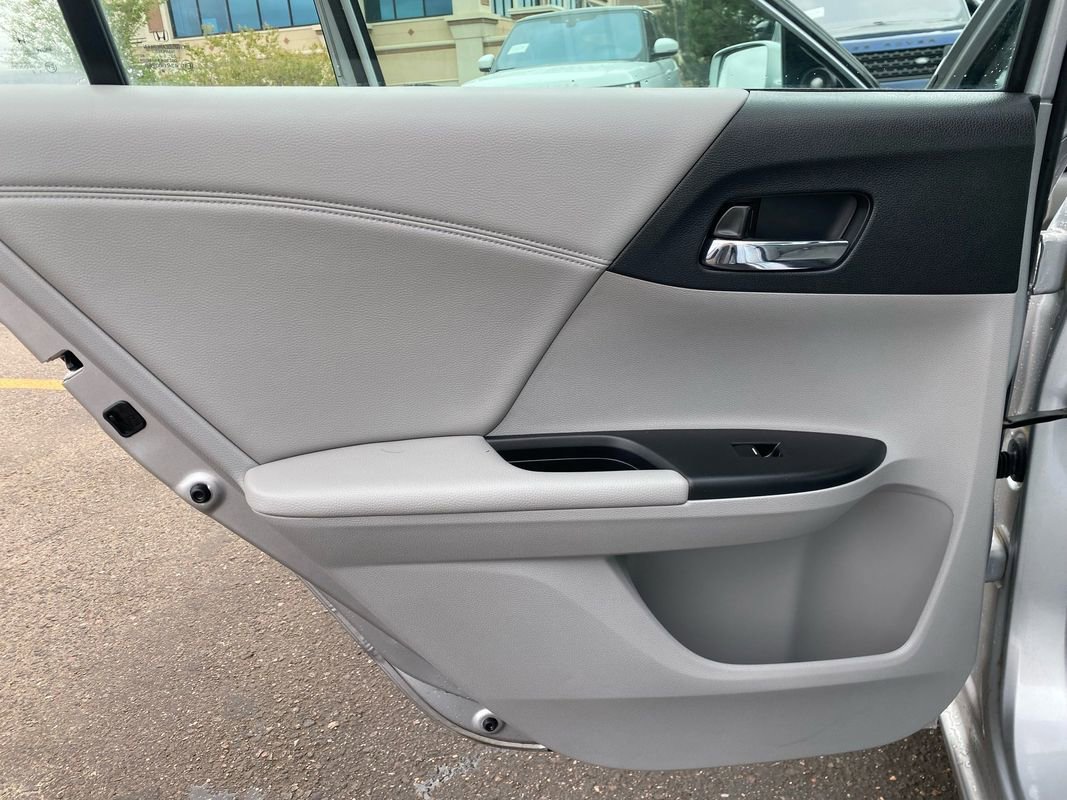 Used 2015 Honda Accord EX-L image 30