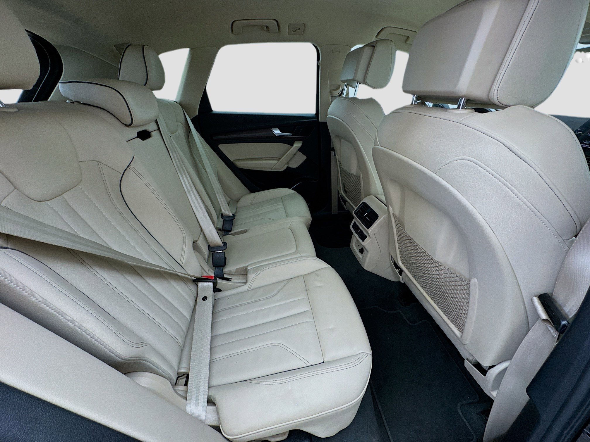 Used 2022 Audi Q5 e Premium w/ Convenience Package image 18