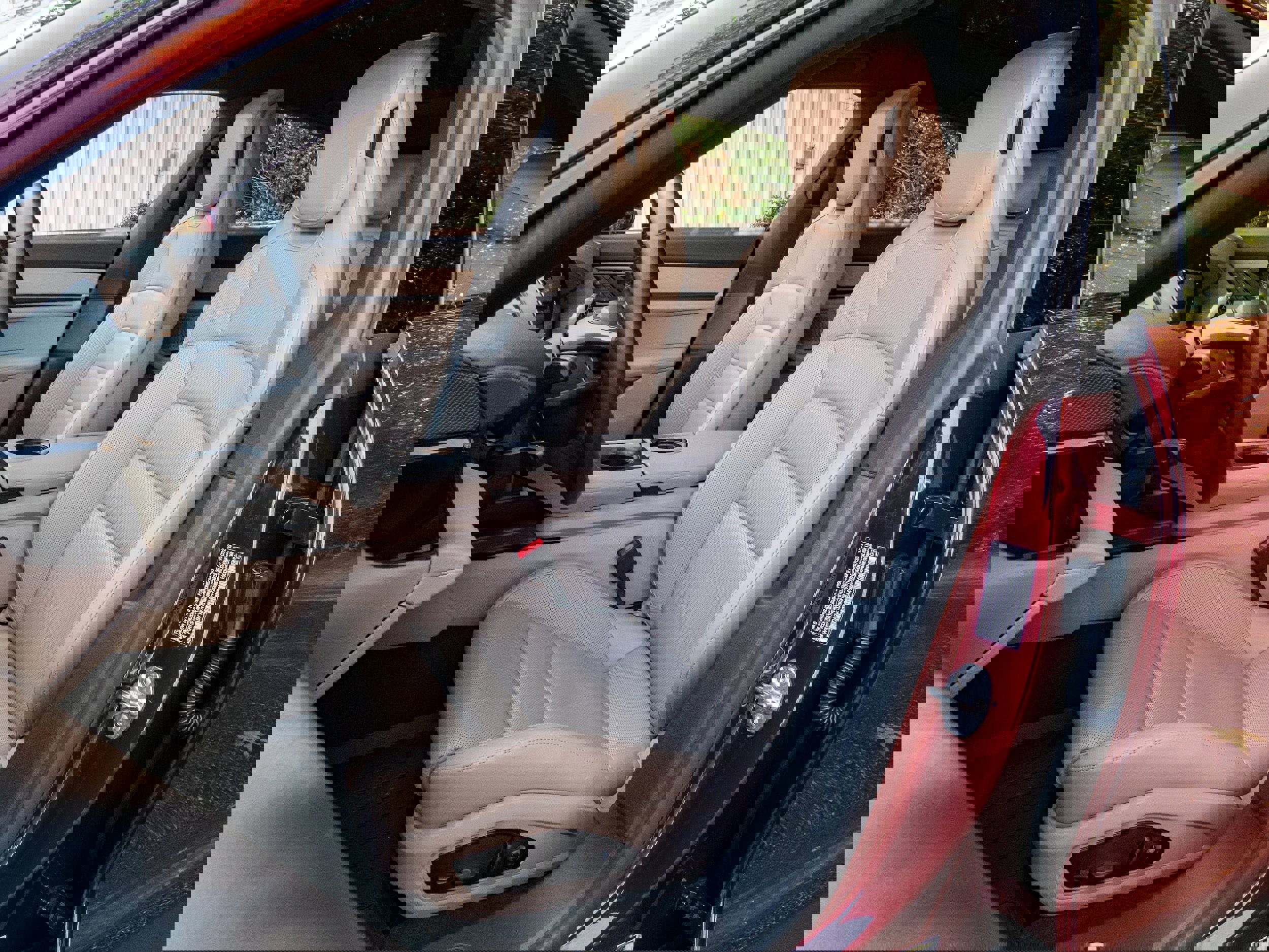 Used 2022 Porsche Taycan 4S image 5