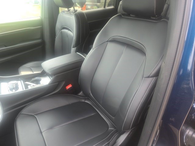 New 2027 Jeep Grand Cherokee L Limited AWD/4WD image 9