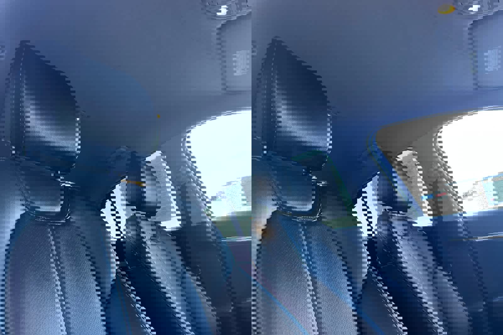 Used 2022 Genesis G70 2.0T image 17