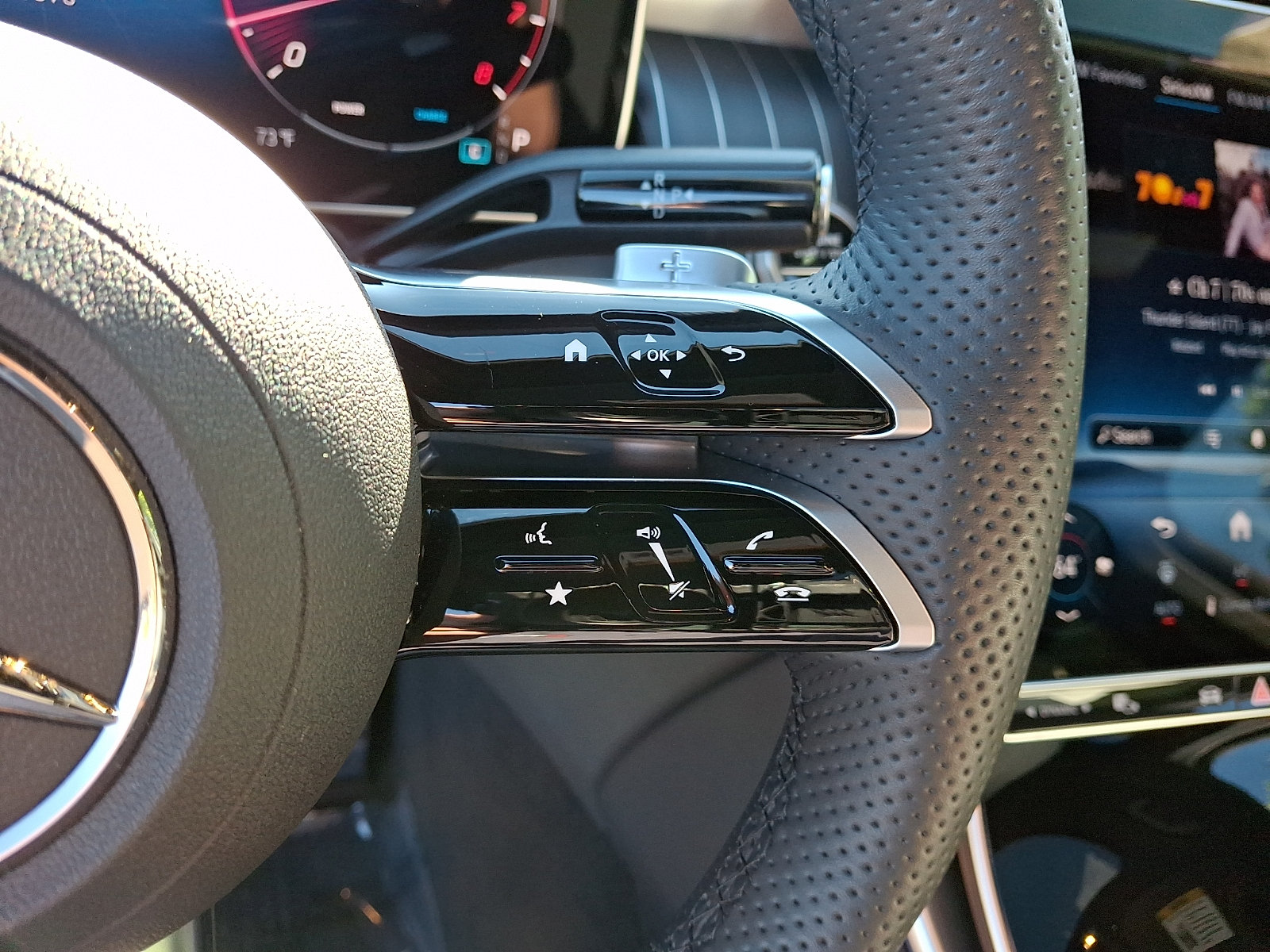 Certified 2025 Mercedes-Benz GLC 300 4MATIC image 22