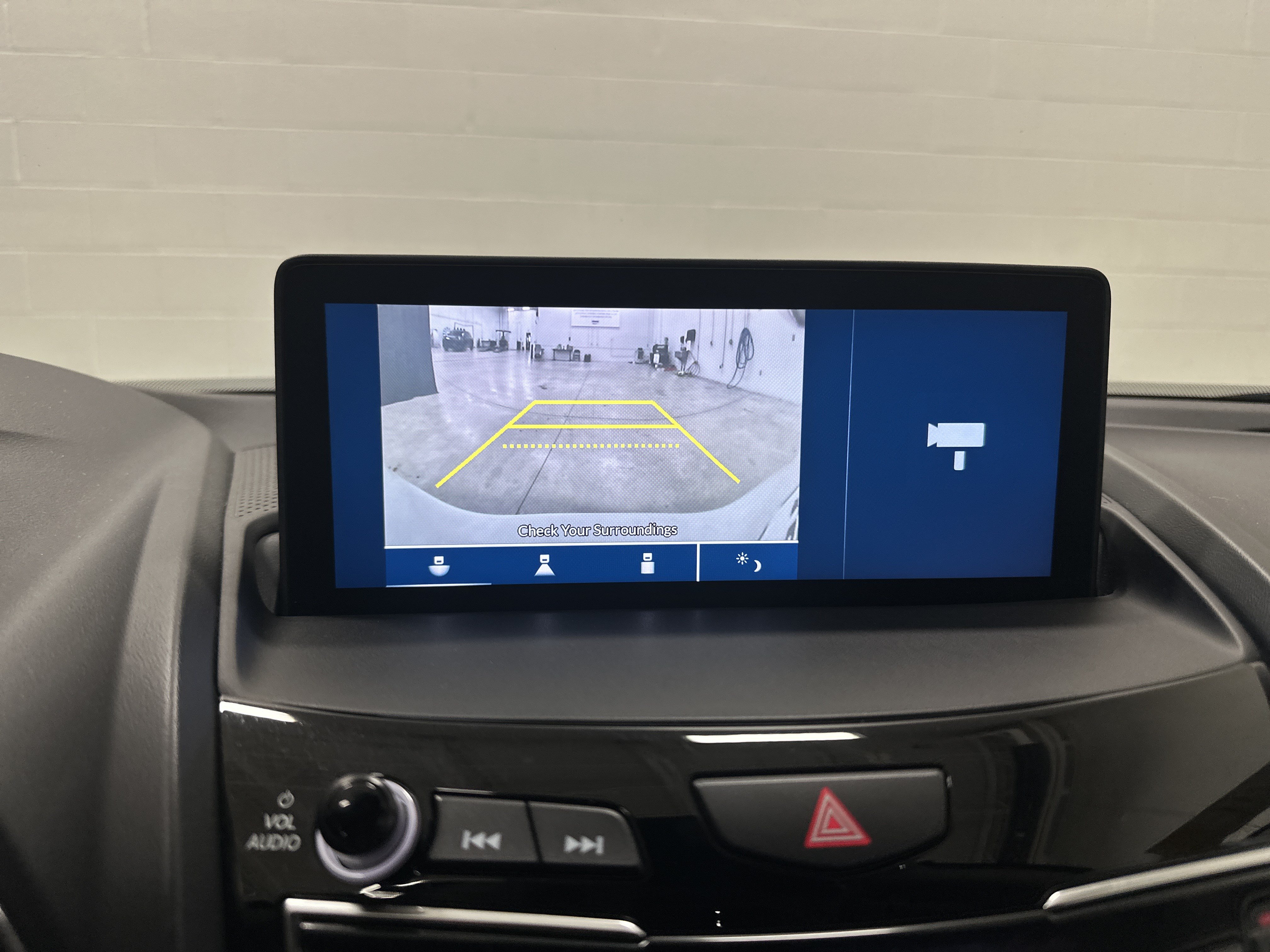 Used 2020 Acura RDX SH-AWD image 25