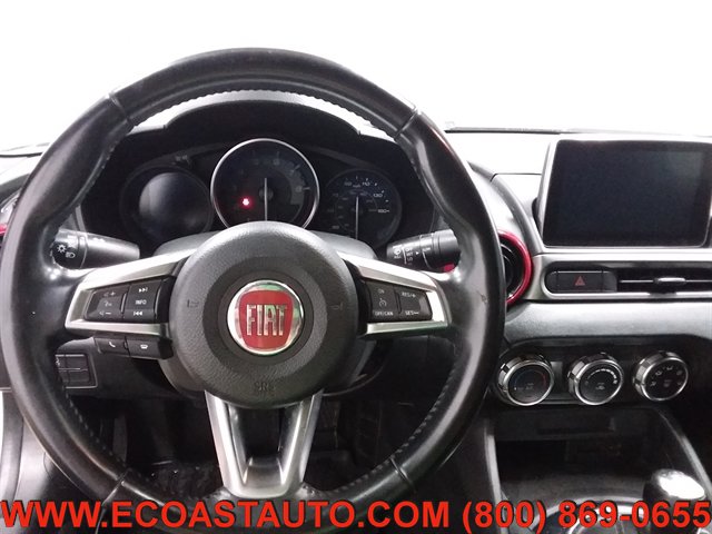 Used 2018 FIAT 124 Spider Classica w/ Technology Group RWD image 11