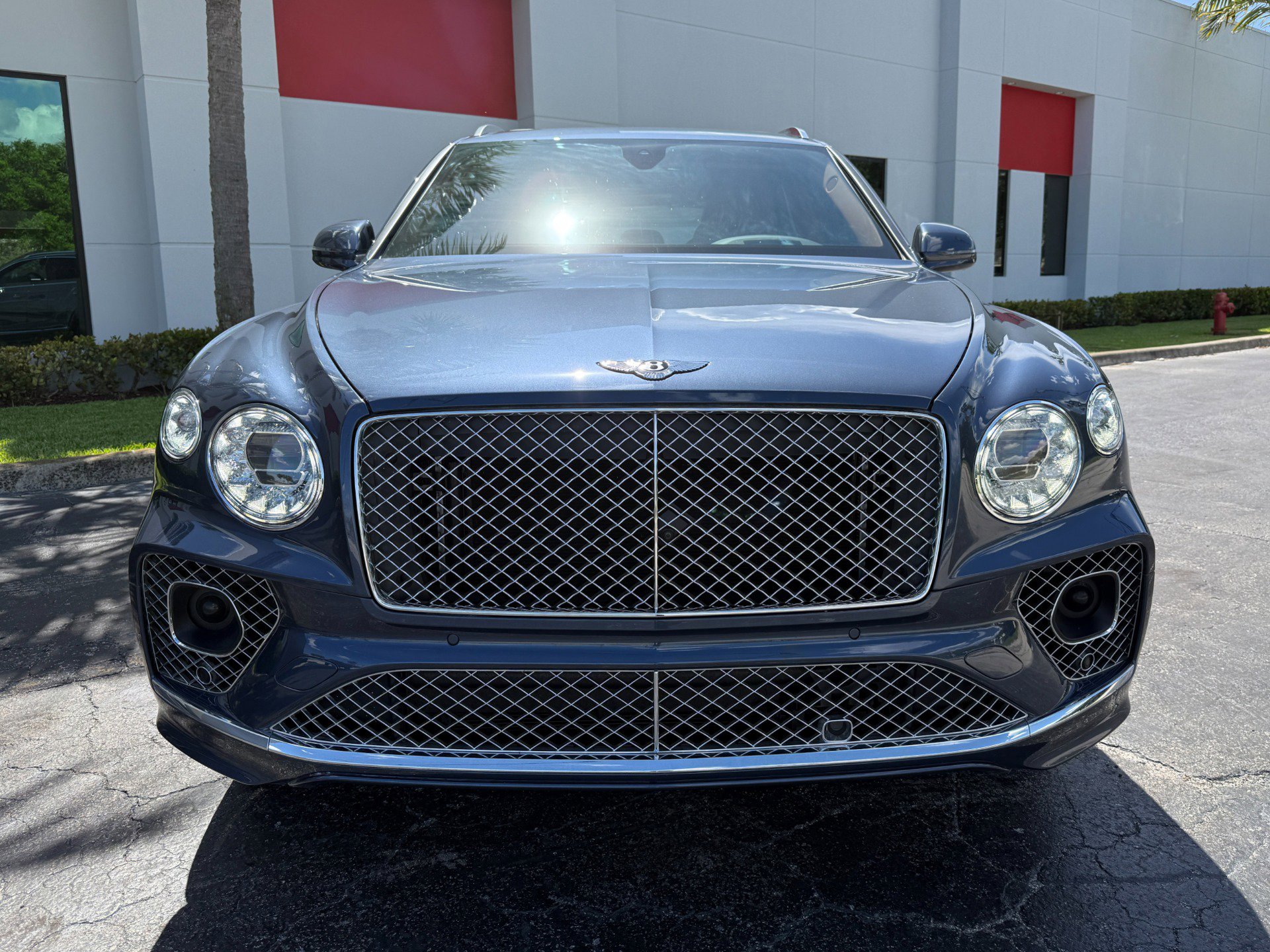 Used 2021 Bentley Bentayga AWD/4WD image 13
