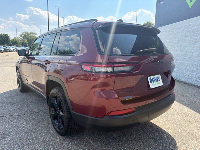 Used 2021 Jeep Grand Cherokee L Laredo AWD/4WD image 3