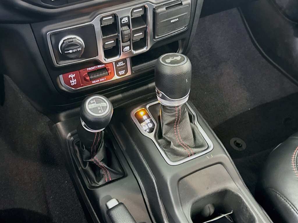 Used 2021 Jeep Wrangler Unlimited Rubicon AWD/4WD image 17