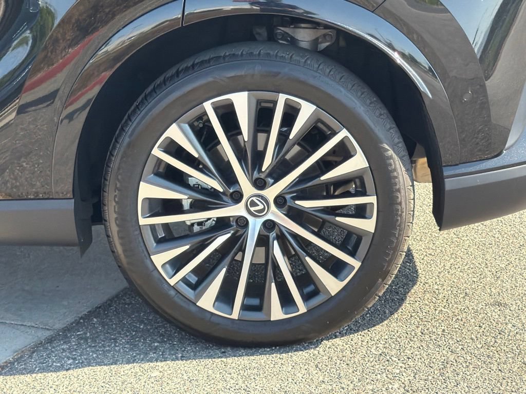 Used 2024 Lexus RX 350 Premium Plus w/ Convenience Package FWD image 16