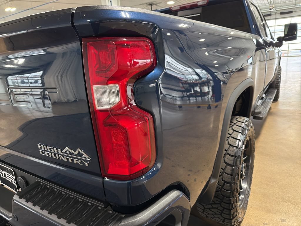 Used 2022 Chevrolet Silverado 3500 High Country w/ Z71 Off-Road Package AWD/4WD image 39