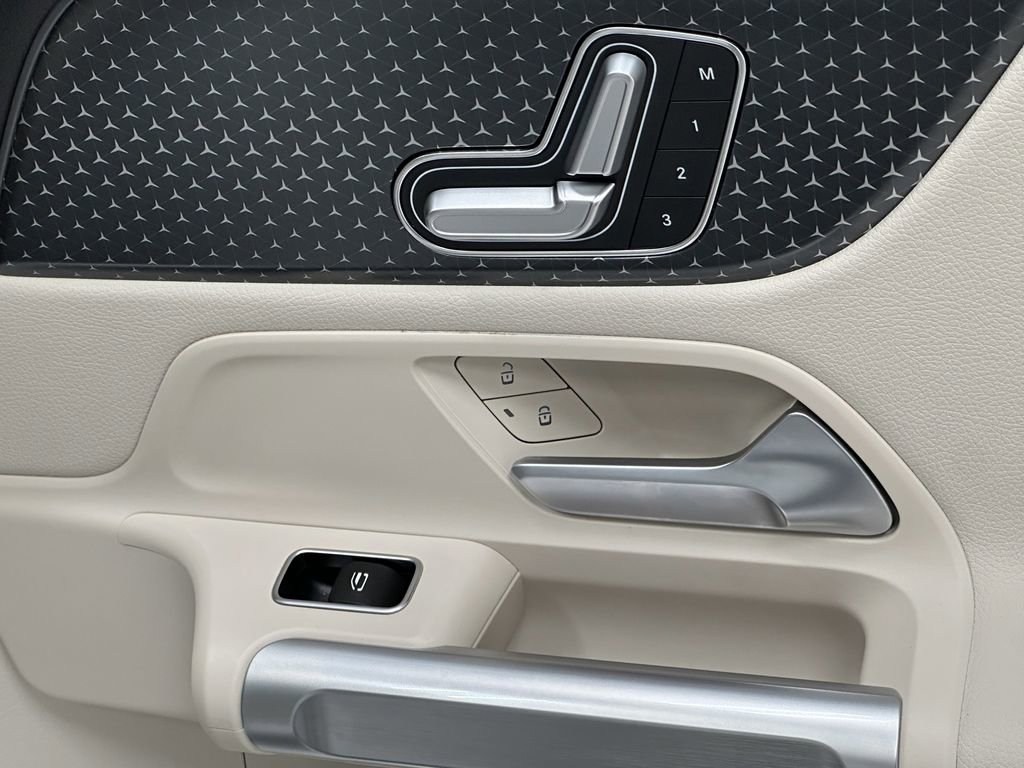 Certified 2024 Mercedes-Benz EQB 250+ image 16