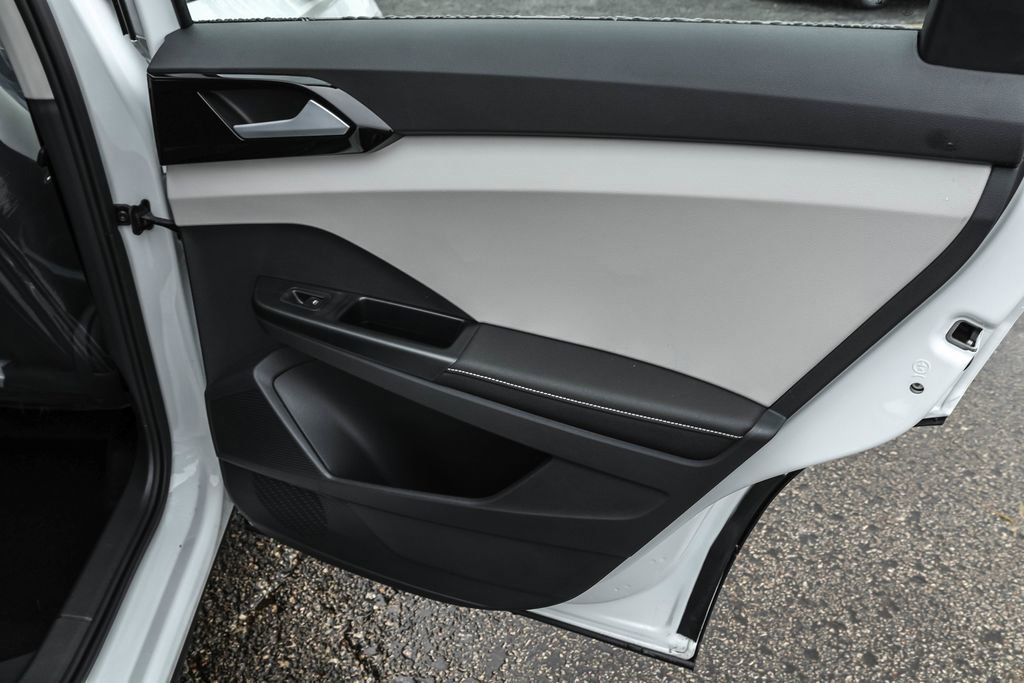 New 2026 Volkswagen Taos S image 33