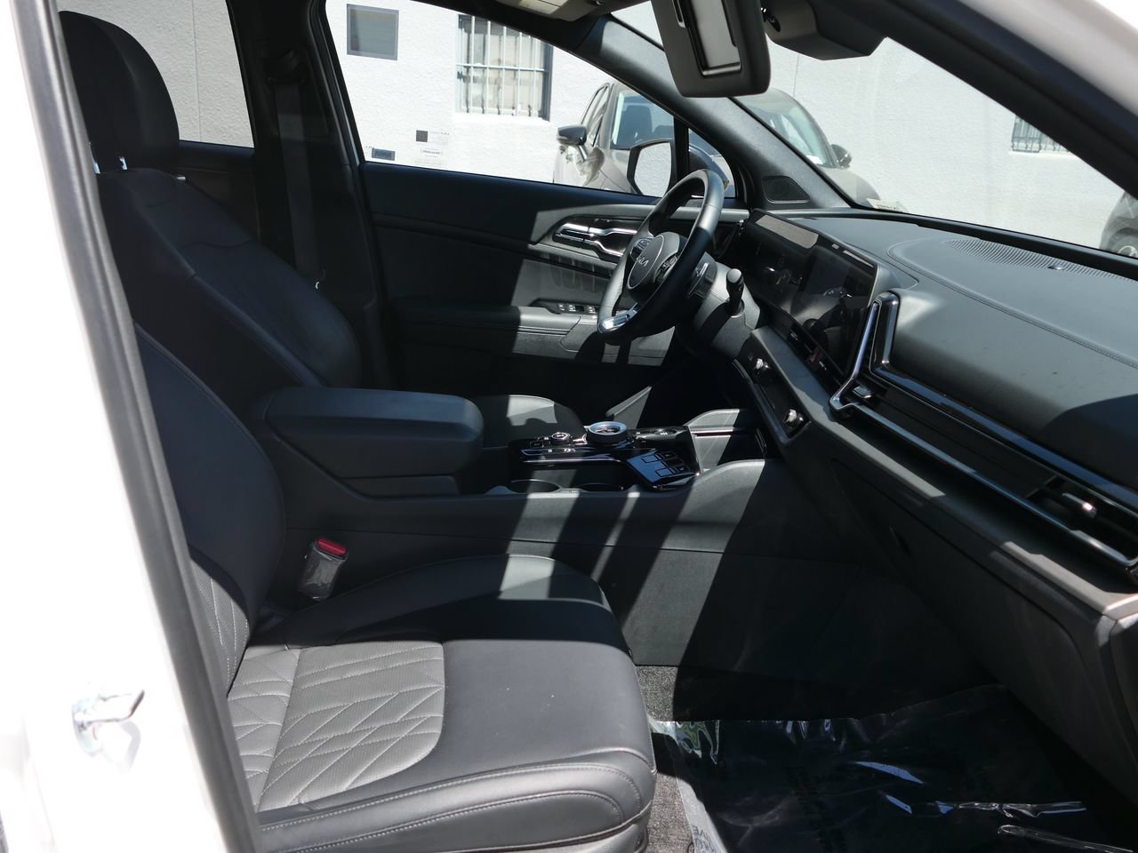 Used 2025 Kia Sportage X-Line AWD/4WD image 26