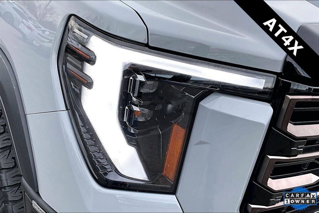 Used 2024 GMC Sierra 2500 AT4X image 32