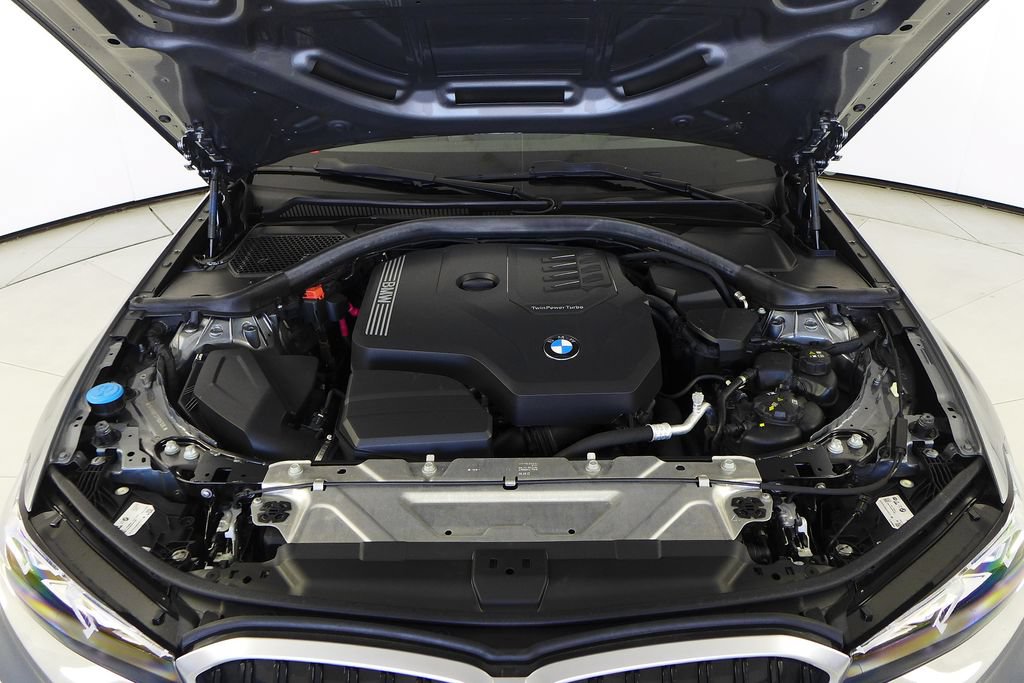 Used 2023 BMW 330i Sedan w/ Premium Package RWD image 6