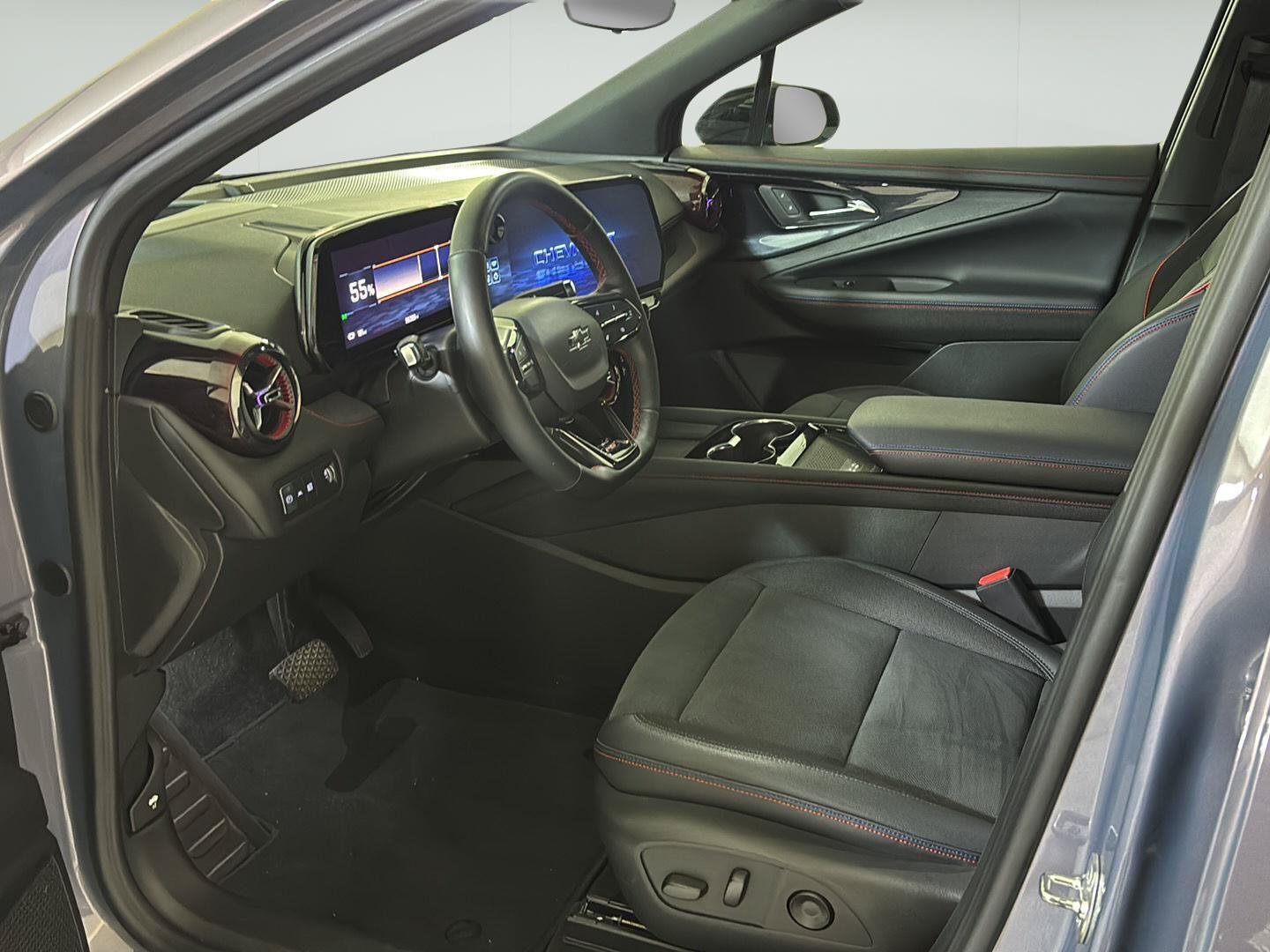 Used 2024 Chevrolet Blazer EV RS AWD/4WD image 13