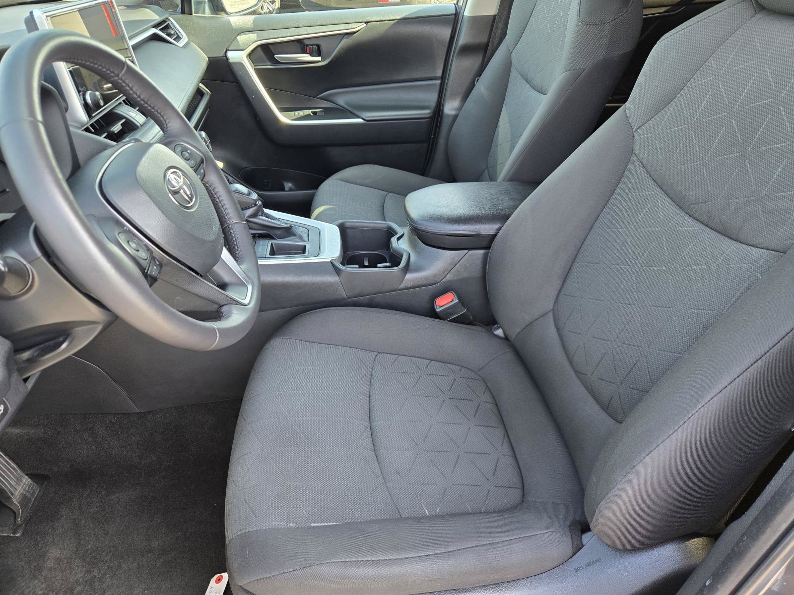 Used 2023 Toyota RAV4 XLE w/ Convenience Package FWD image 21