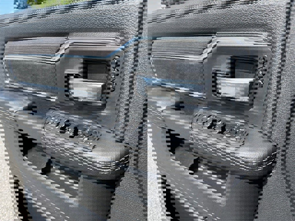 New 2025 RAM 2500 Laramie image 17