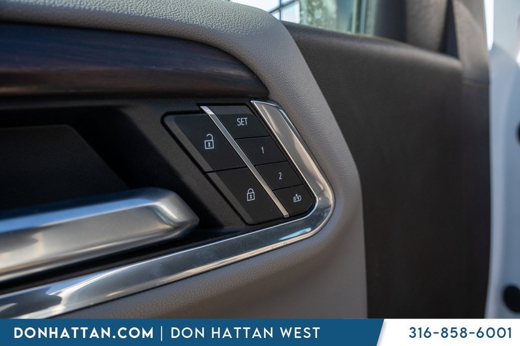 Used 2022 GMC Sierra 1500 SLT AWD/4WD image 16